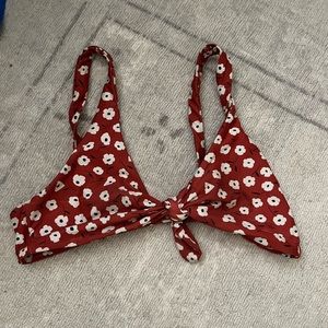 Stone fox daisy bikini top